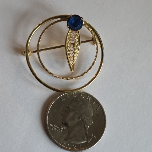Vintage brooch concentric circles filigree leaf gold tone pin Blue gem - Picture 7 of 8